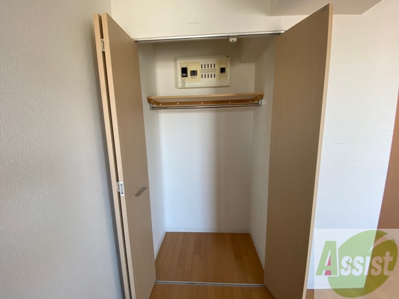 収納　クローゼットがありました。お洋服や荷物はここへ