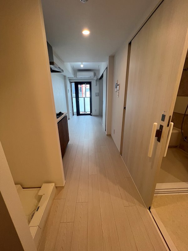 玄関　※参考写真