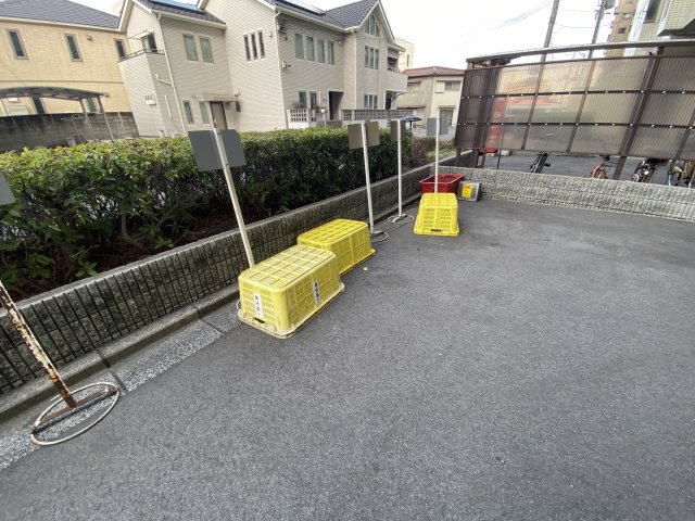 その他　ゴミ捨て場（その他）まで20m