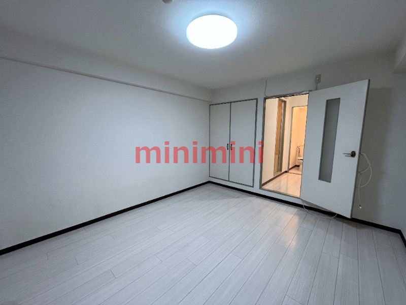 居室・リビング　別室反転