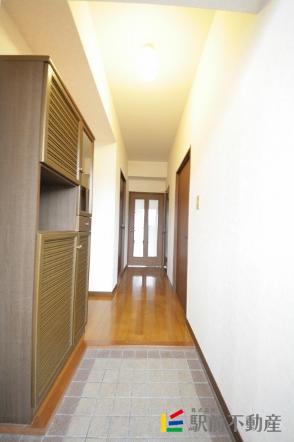 玄関　別部屋写真