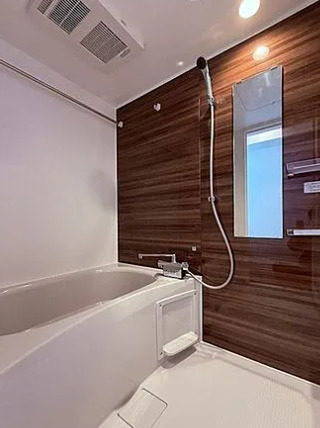 バス・シャワールーム　写真は同タイプ住居です