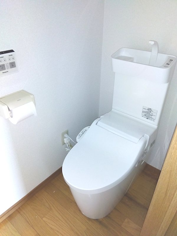 トイレ　トイレ