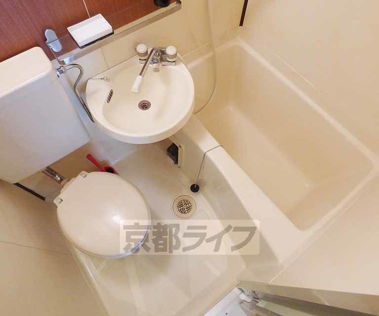 バス・シャワールーム　ユニットバスです