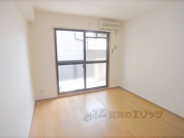 居室・リビング　居室