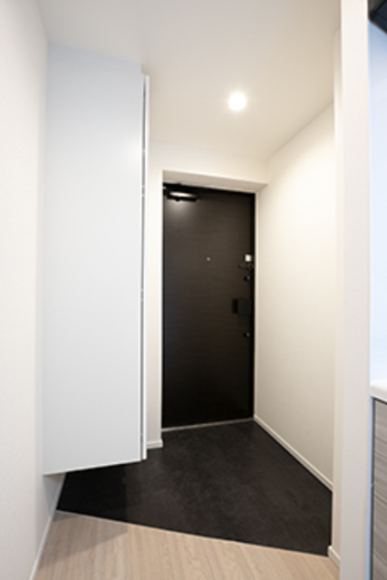 玄関　※写真は同タイプ住戸です。