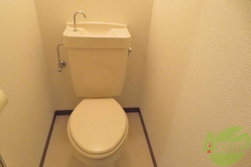 トイレ　はい。お風呂と別々です。落ち着けそうですね。