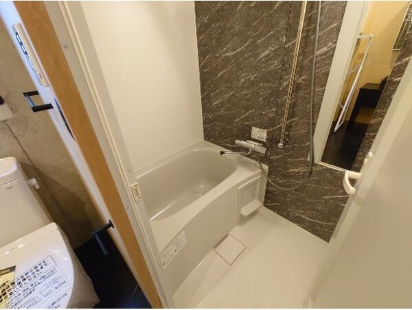 バス・シャワールーム　きれいなお風呂です