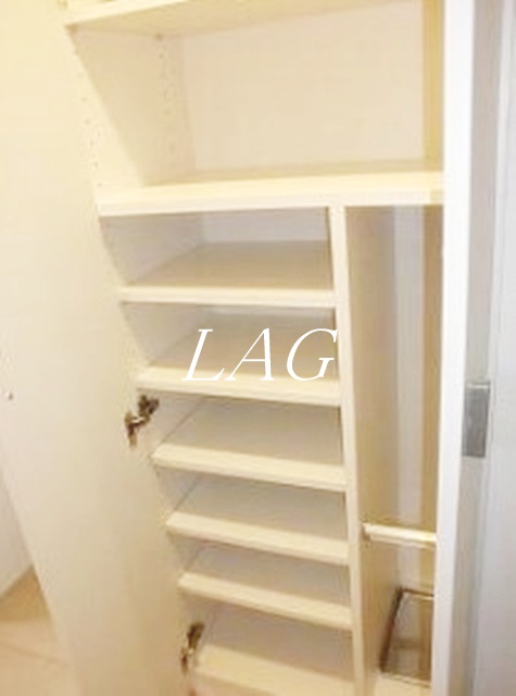 収納　シューズボックスです。