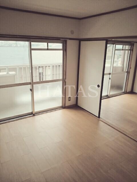 その他部屋・スペース　同物件別部屋です（間取り反転）