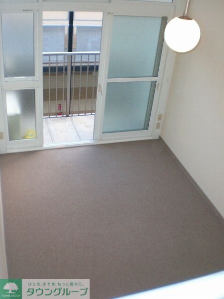 居室・リビング　部屋によっては家具家電が付いておりません