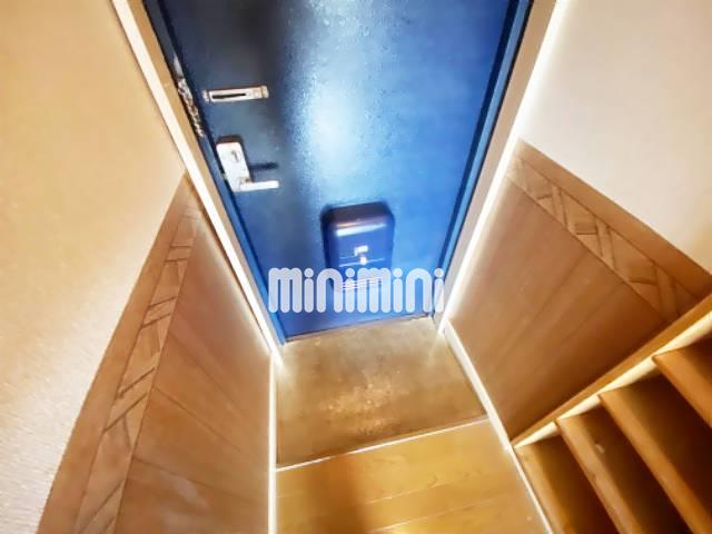 玄関　スペースは十分ですね！