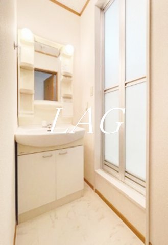 洗面設備　洗面台です。