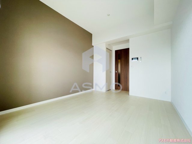 居室・リビング　同マンション別部屋参考写真