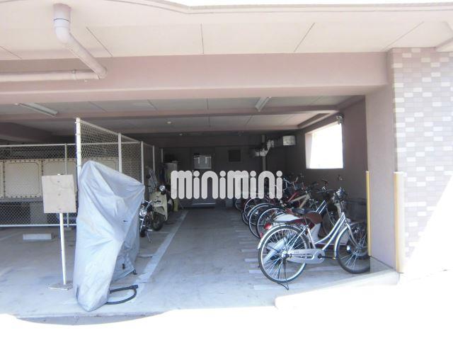 その他部屋・スペース　駐輪場は地下一階にございます。