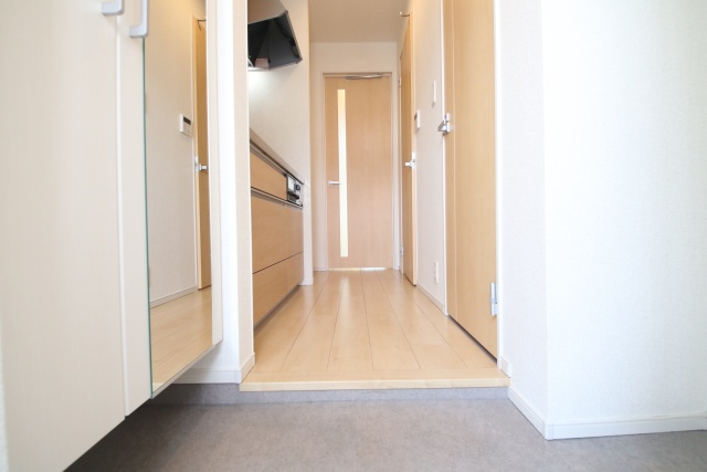 玄関　※別室の参考写真の為、現況優先です。