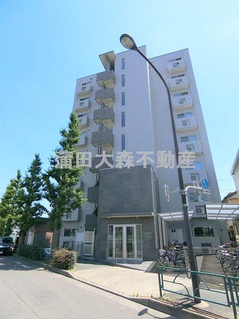 建物外観　2021年1月築　RC鉄筋コンクリート造地上8階建て総戸数2