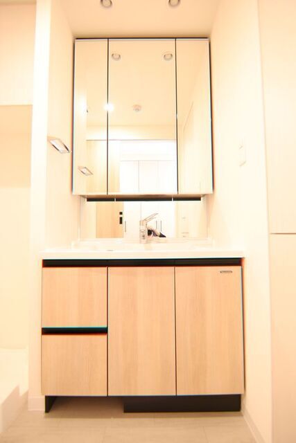 洗面設備　※別室の参考写真の為、現況優先です。