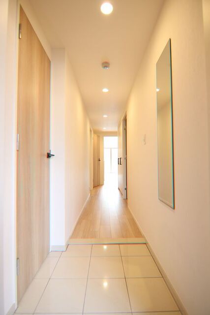 玄関　※別室の参考写真の為、現況優先です。