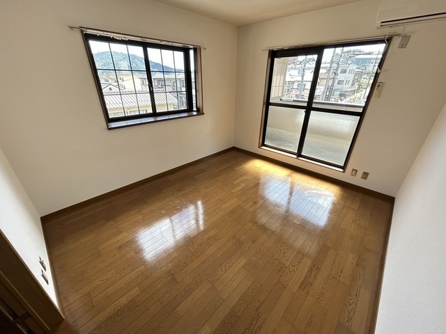 居室・リビング　別号室の写真