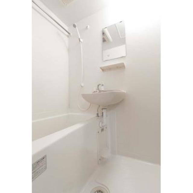 バス・シャワールーム　※写真は同タイプ住戸です。