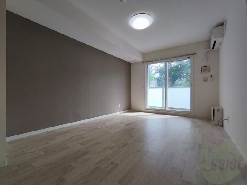 居室・リビング　広くてキレイなお部屋が広がっていて、充実した生活が送れそう。