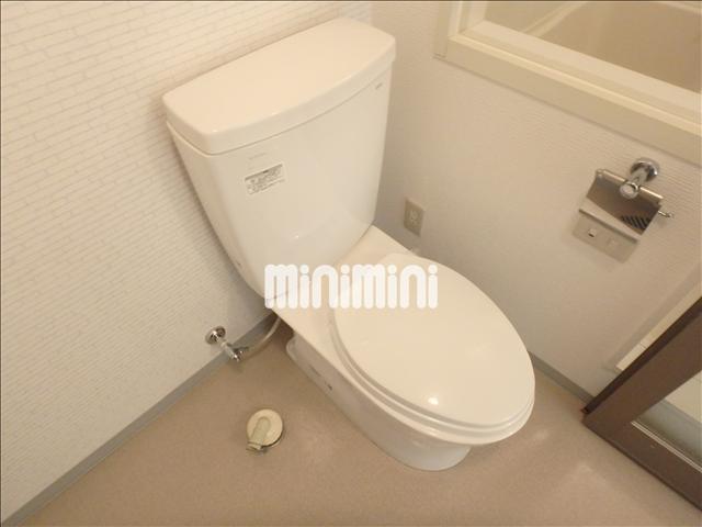トイレ　トイレ横にはコンセントあります