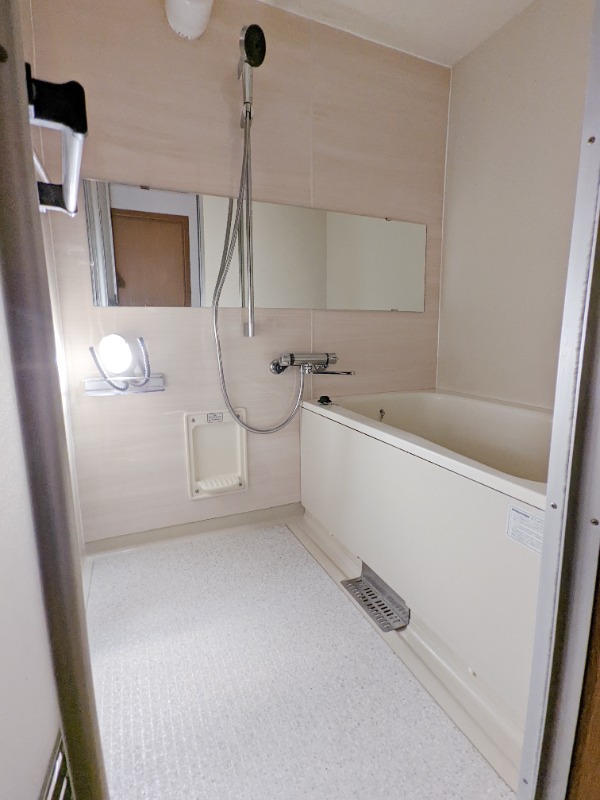 バス・シャワールーム　図面と現状に相違がある場合には現状を優先