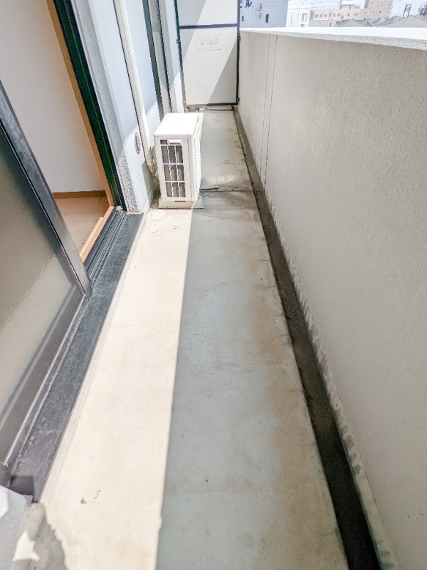 バルコニー　図面と現状に相違がある場合には現状を優先