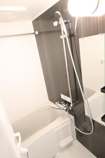 バス・シャワールーム　同タイプ・別号室となります。?