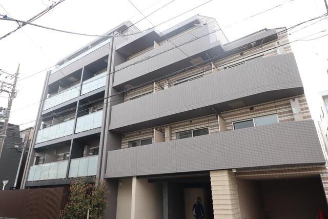 建物外観　５階建ての３階です