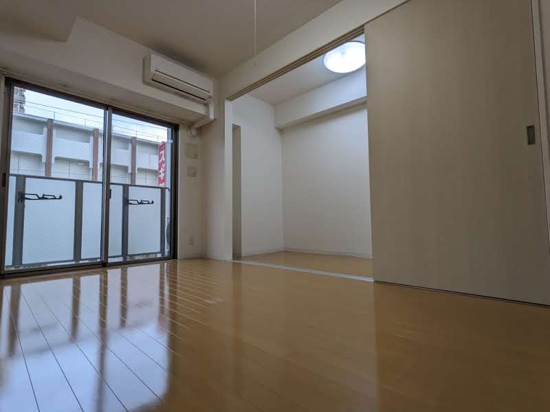 居室・リビング　301号室