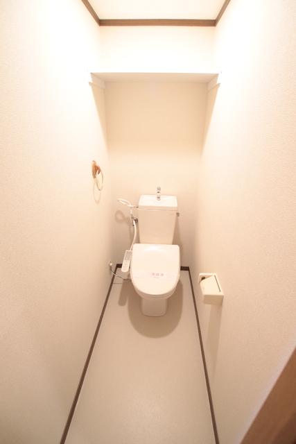 トイレ　洗浄便座付き