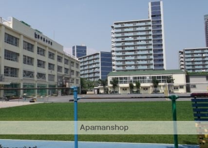 小学校　越中島小学校（小学校）まで304m