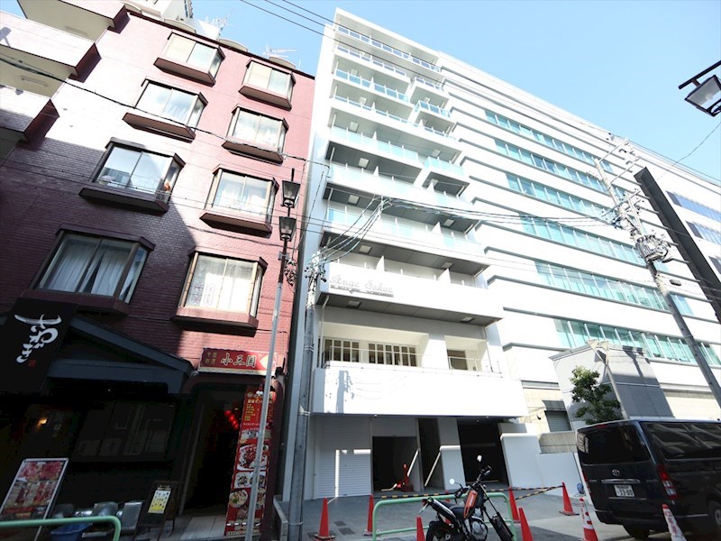 建物外観　外観　オートロック付　宅配ＢＯＸ　防犯カメラ