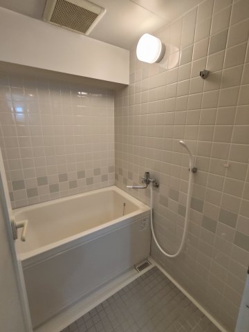 バス・シャワールーム　※別部屋参考写真