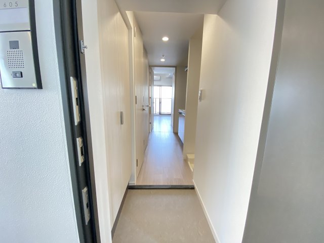 玄関　同一タイプです。