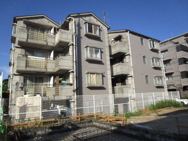 建物外観　南西・北西向き