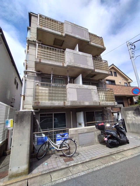 建物外観　南東向き