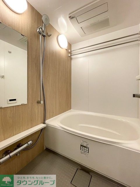 バス・シャワールーム　※写真は同タイプ住戸です。