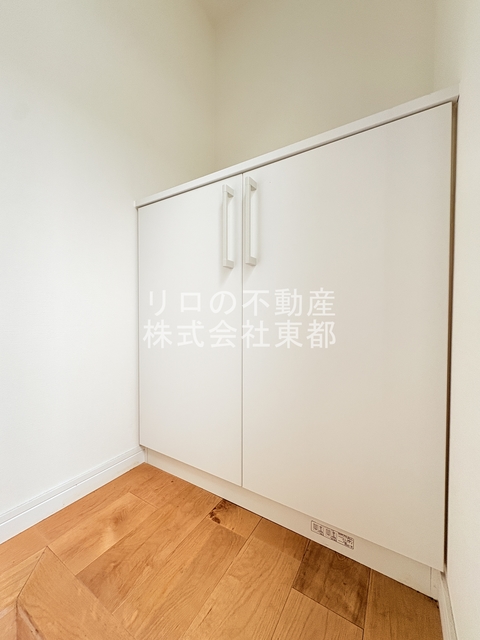 玄関　下駄箱付なので、玄関はいつでもスッキリ片付きますね☆