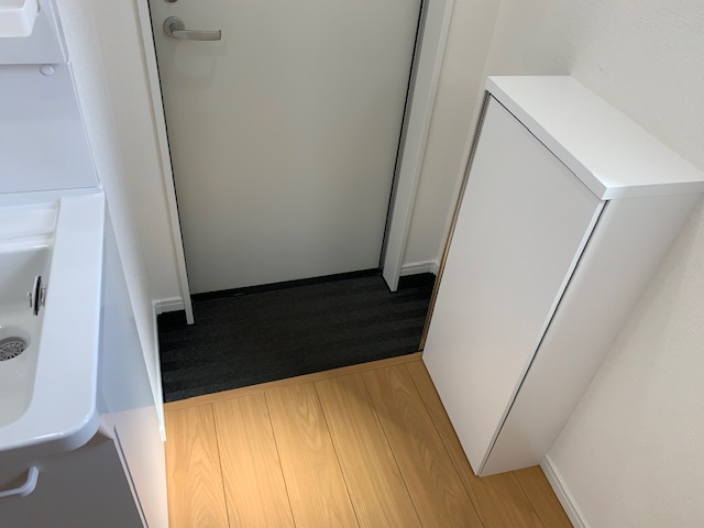 玄関　※物号室写真