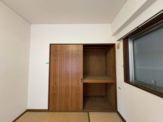 収納　伊勢山ハイツ
