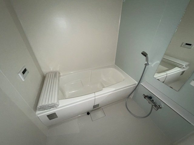 バス・シャワールーム　追い焚き・浴室乾燥完備の浴室♪