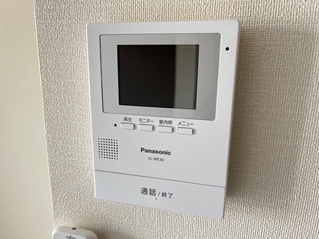 セキュリティ　モニター付きインターホン♪