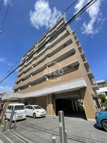 建物外観　メゾンドーム三軒家　外観