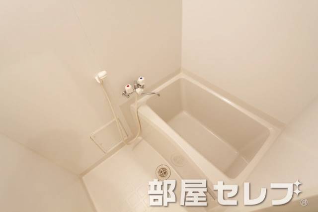 バス・シャワールーム　キレイなバスルームです。