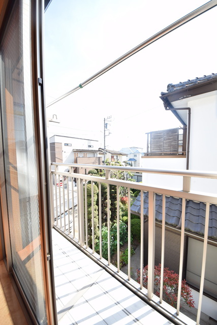 バルコニー　～今日は朝からお洗濯～
