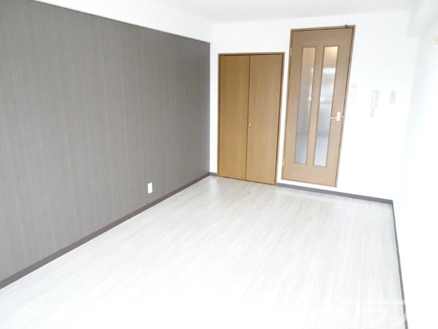 その他部屋・スペース　アクセントクロスがお洒落です♪