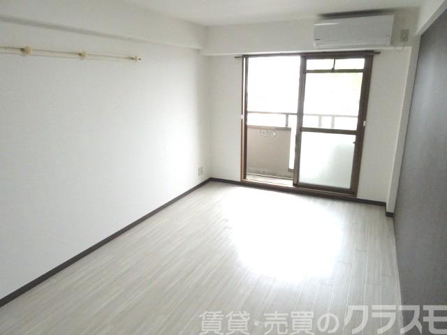 居室・リビング　明るいお部屋です♪